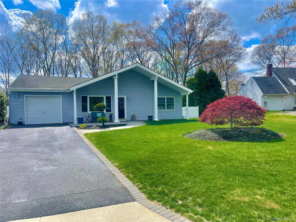 Unit for sale at 8 Tahoe Court, Brookhaven, NY 11727