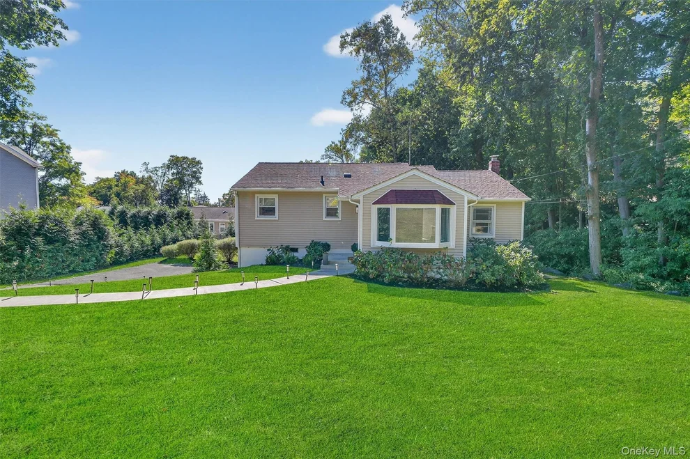 Unit for sale at 152 Old Post Road N, Cortlandt, NY 10520