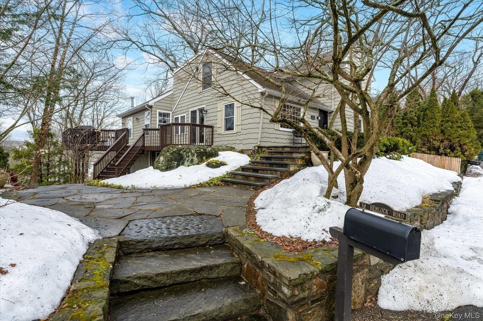 Unit for sale at 84 Hemlock Road, Lewisboro, NY 10590