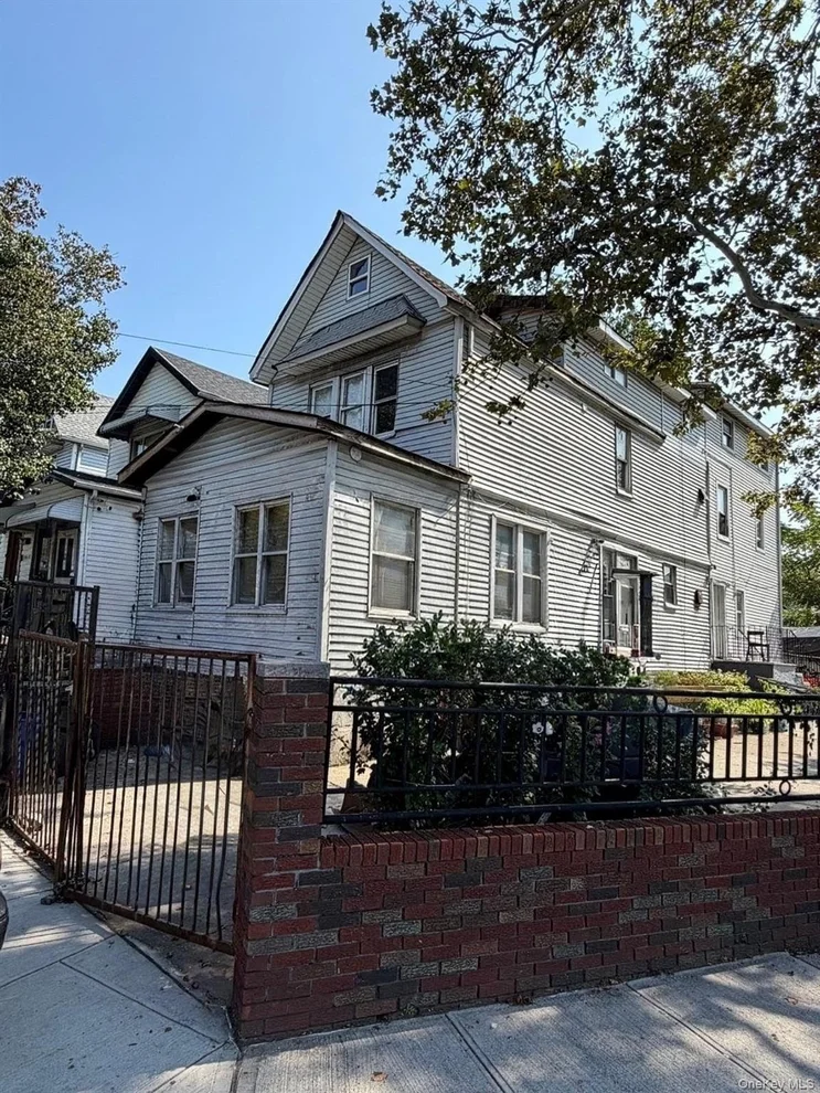 Unit for sale at 13802 106th Avenue, New York, NY 11435