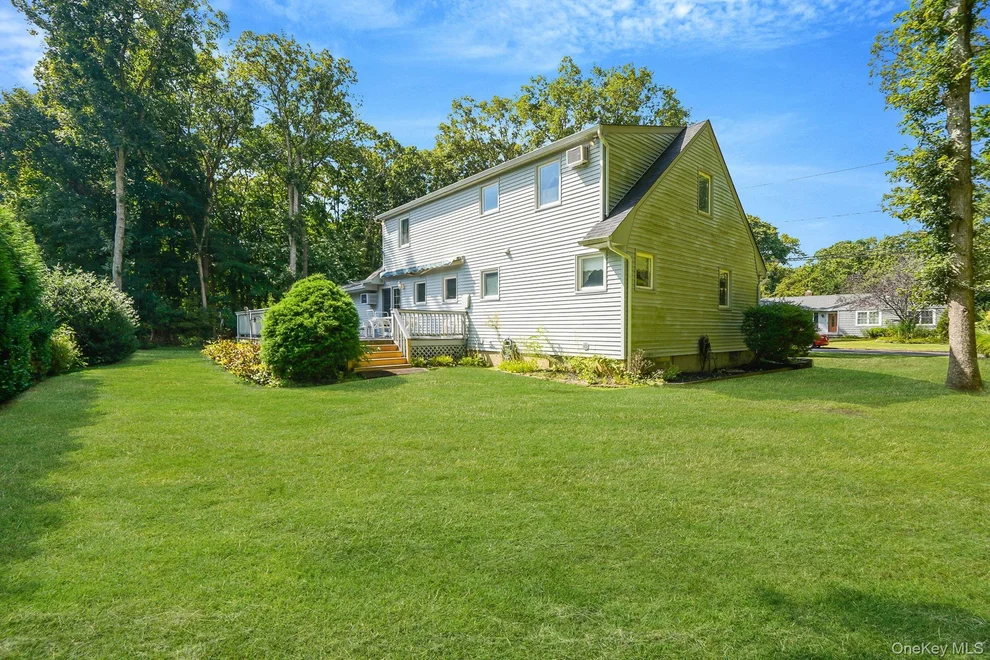 Unit for sale at 123 Parkside Avenue, Brookhaven, NY 11764