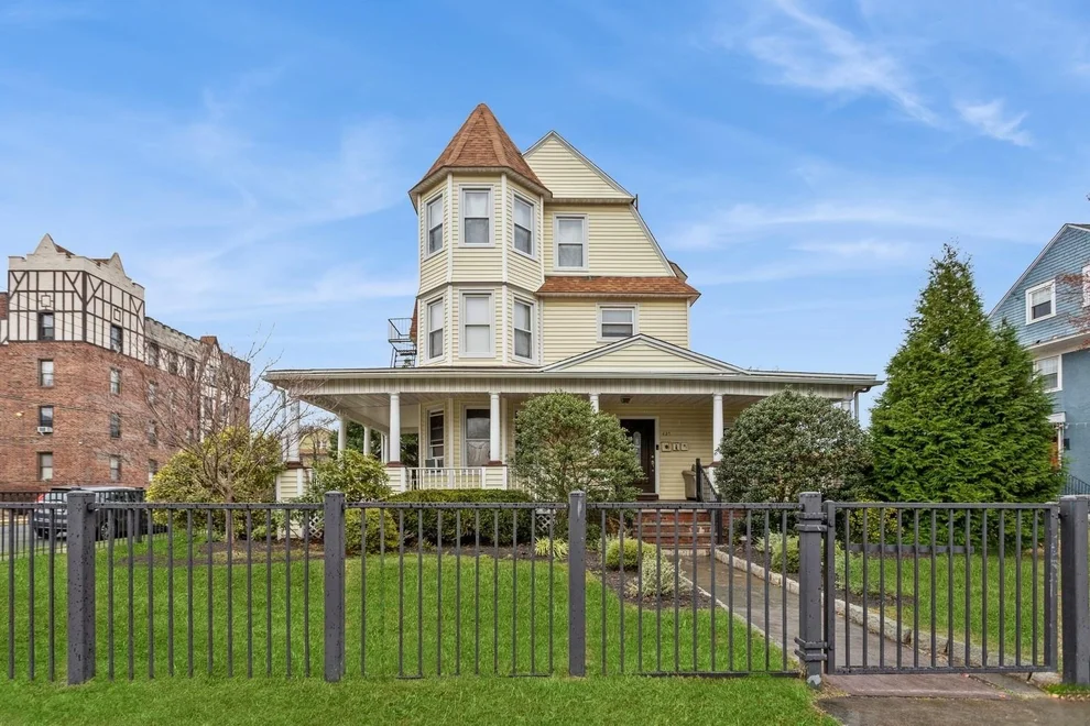 Unit for sale at 425 Webster Avenue, New Rochelle, NY 10801