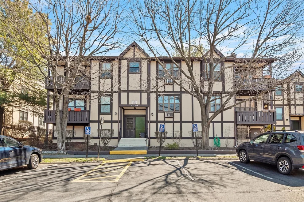 Unit for sale at 920 Sierra Vista Lane Lane, Clarkstown, NY 10989
