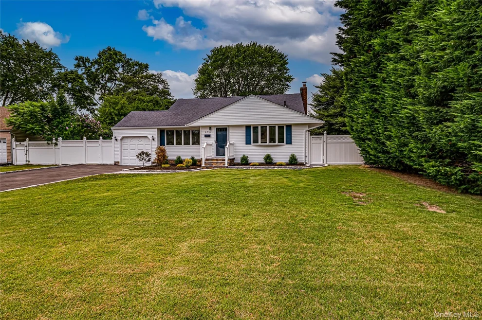 Unit for sale at 696 Peter Paul Drive, Islip, NY 11795