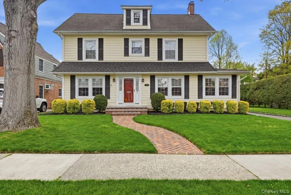 Unit for sale at 15 Kensington Road, Hempstead, NY 11530