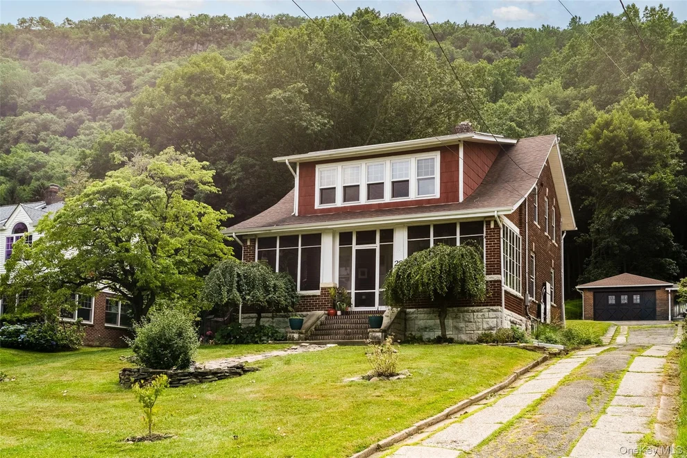 Unit for sale at 28 Hillside Avenue, Haverstraw, NY 10927