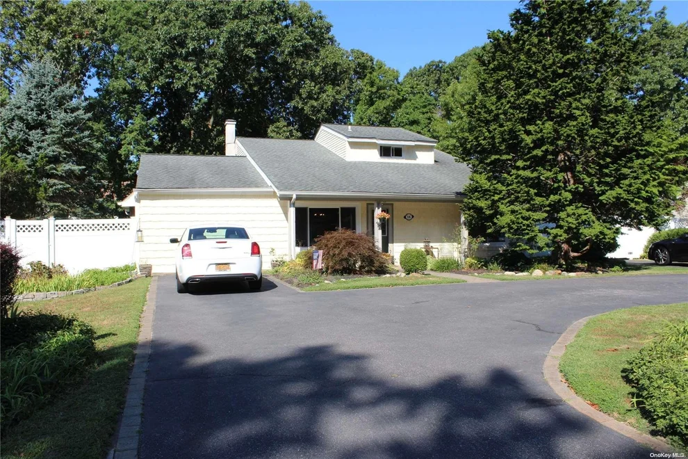 Unit for sale at 18 Sun Valley Drive, Brookhaven, NY 11727
