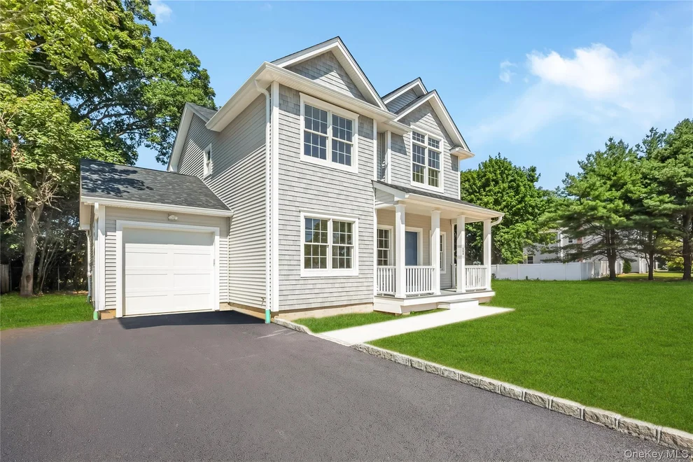 Unit for sale at 510 Bayport Avenue, Islip, NY 11705