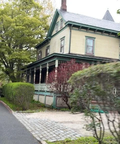 Unit for sale at 103 Roslyn Avenue, Oyster Bay, NY 11579