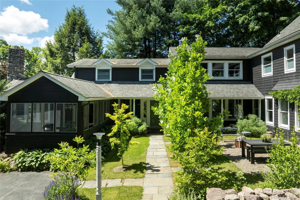 Unit for sale at 147 Smith Clove Road, Woodbury, NY 10917
