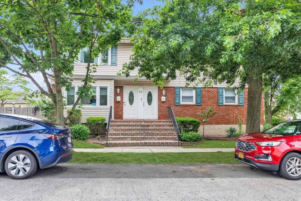 Unit for sale at 58 W Mineola Avenue, Hempstead, NY 11580