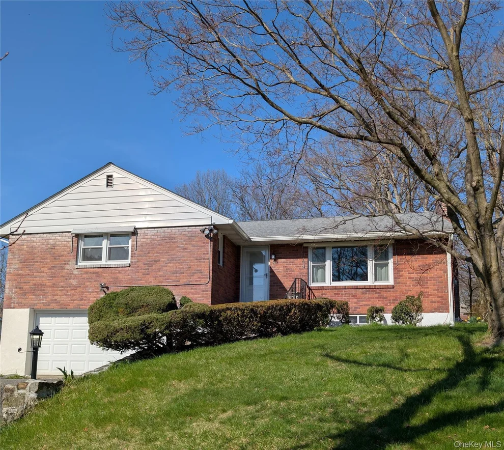 Unit for sale at 4 Michelle Drive, Newburgh (Town), NY 12550