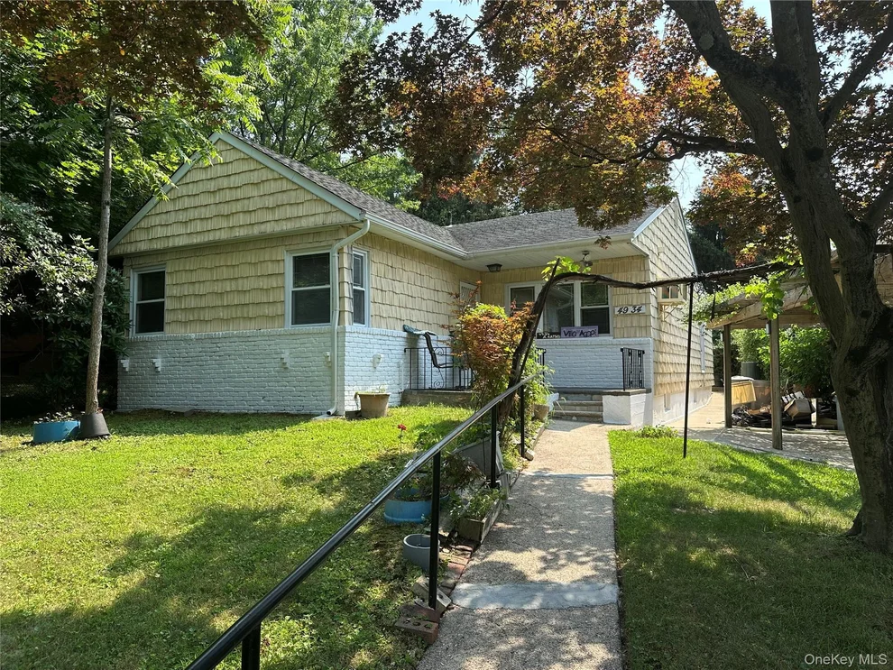 Unit for sale at 4934 Little Neck Parkway, New York, NY 11362