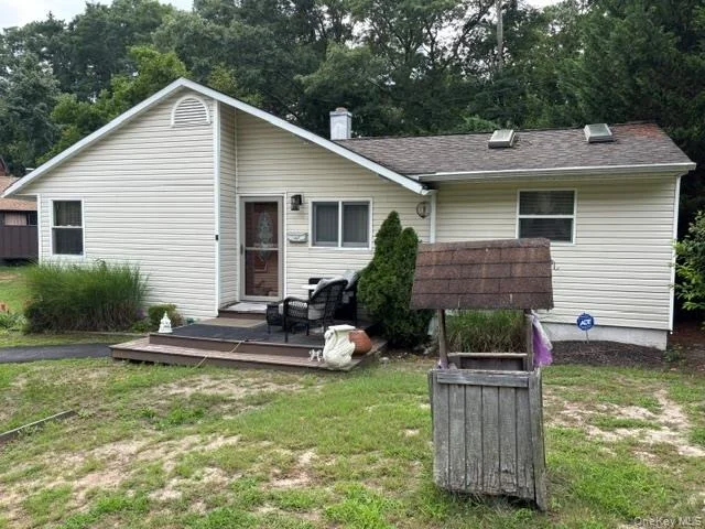 Unit for sale at 4 Wildwood Trail, Riverhead, NY 11901
