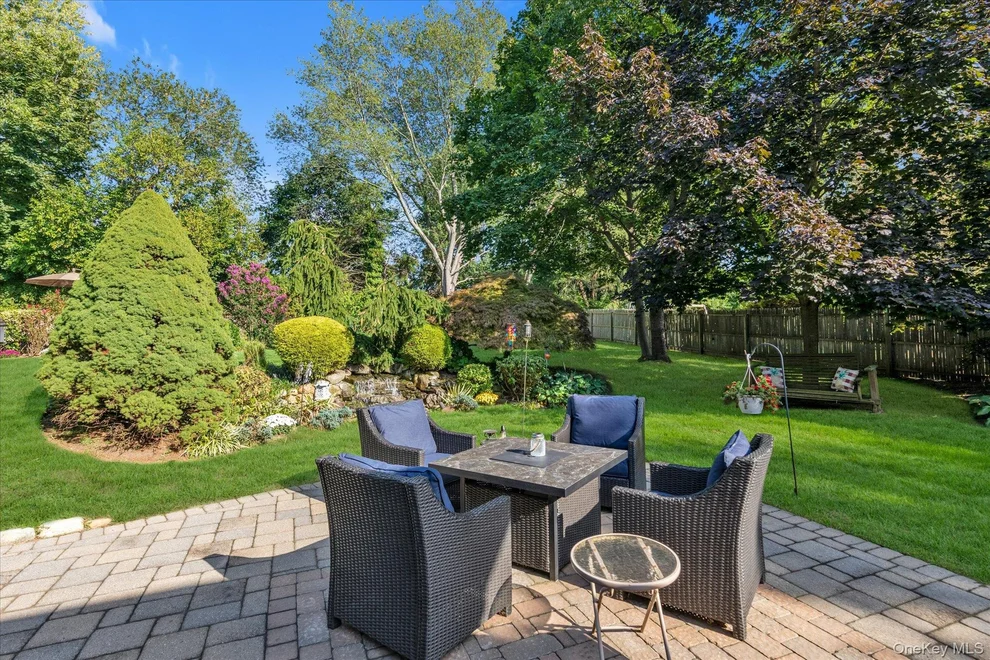 Unit for sale at 84 Lake Road, Huntington, NY 11740