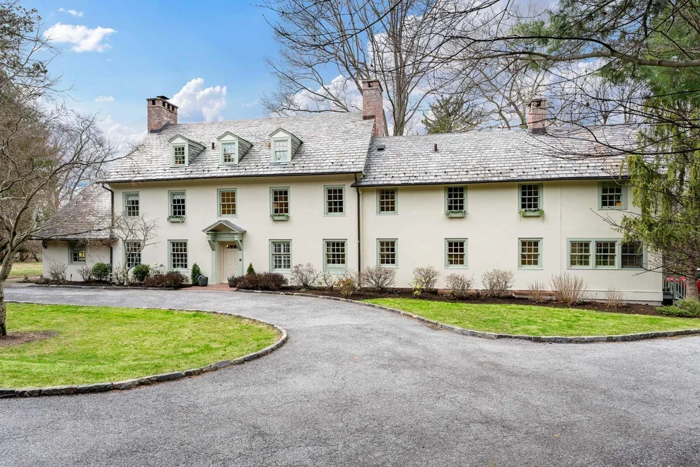 Unit for sale at 3 El Retiro Lane, Greenburgh, NY 10533