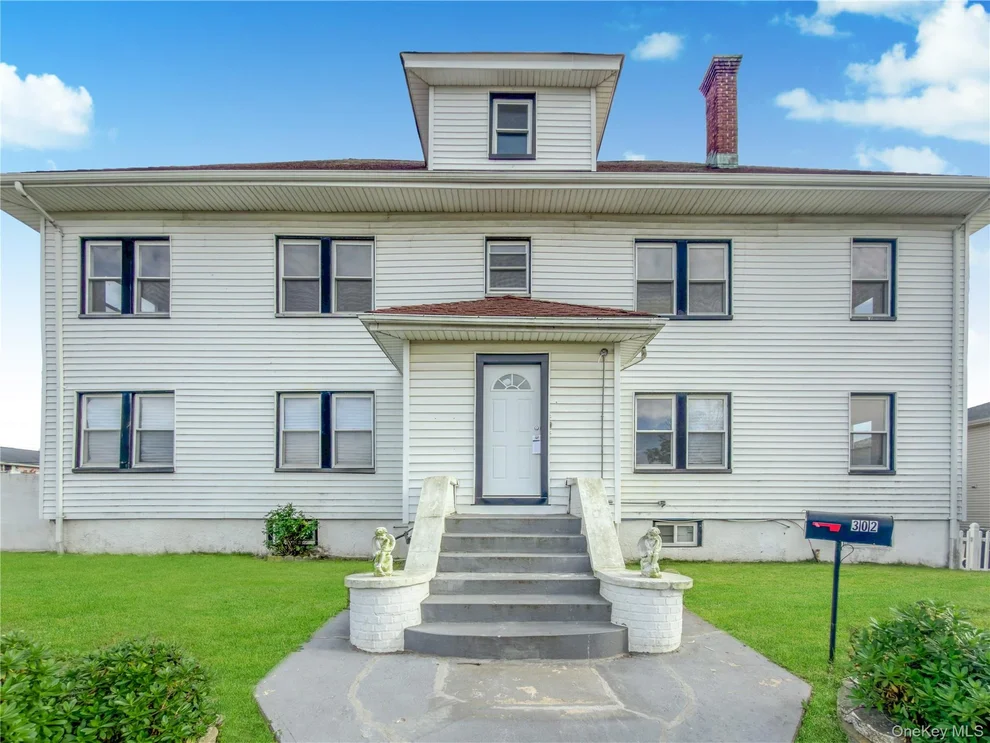 Unit for sale at 302 W Hudson Street, Long Beach, NY 11561