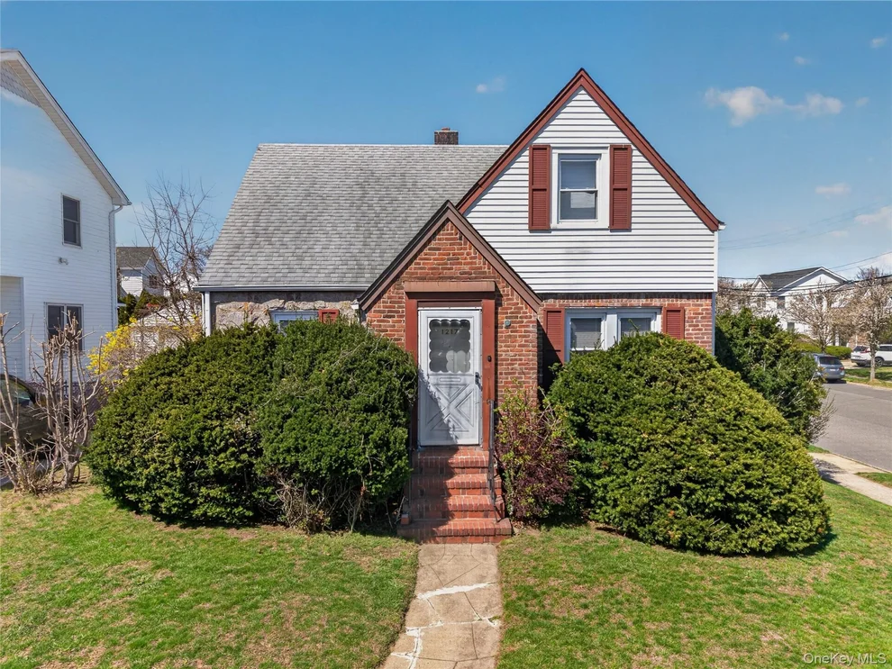 Unit for sale at 1217 Hillside Avenue, Hempstead, NY 11040