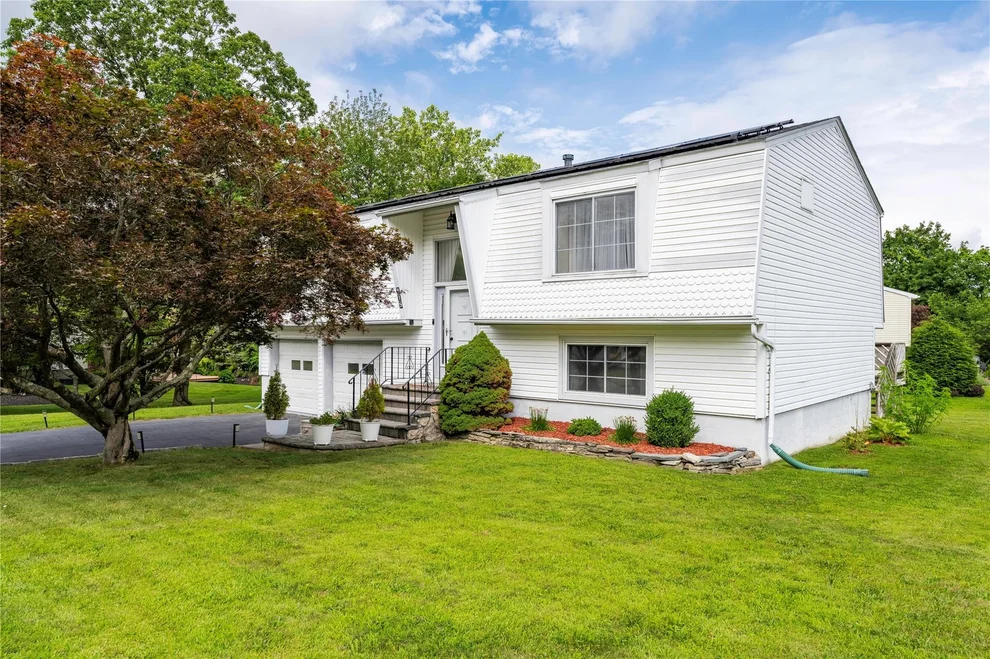 Unit for sale at 419 Philo Street, New Windsor, NY 12553