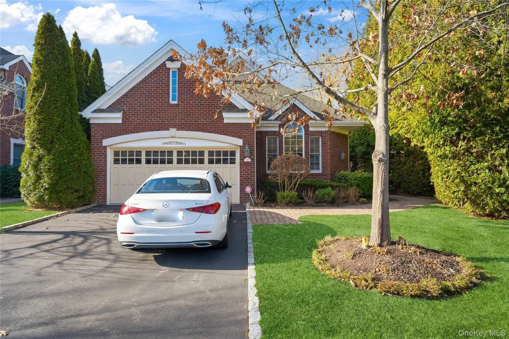 Unit for sale at 23 Hathaway Lane, North Hempstead, NY 11030