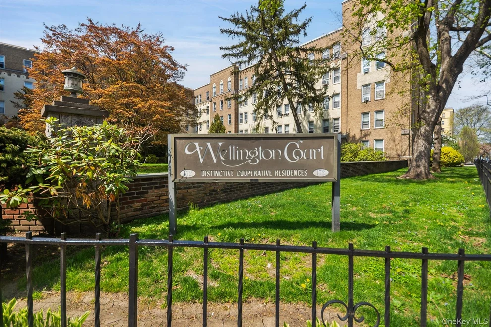 Unit for sale at 472 Gramatan Avenue, Mount Vernon, NY 10552