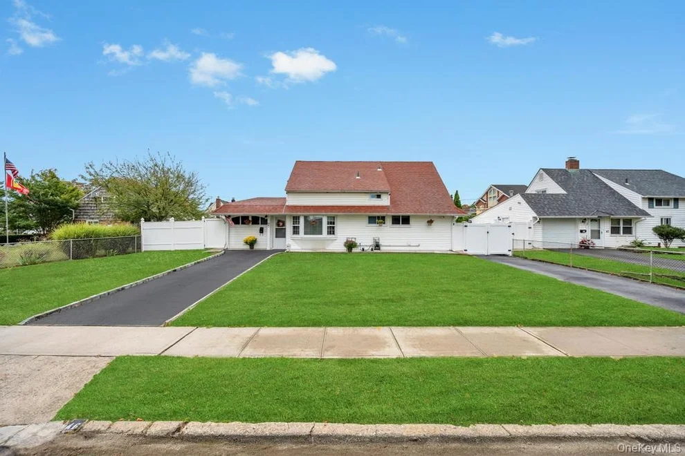 Unit for sale at 46 Hardy Lane, Hempstead, NY 11590