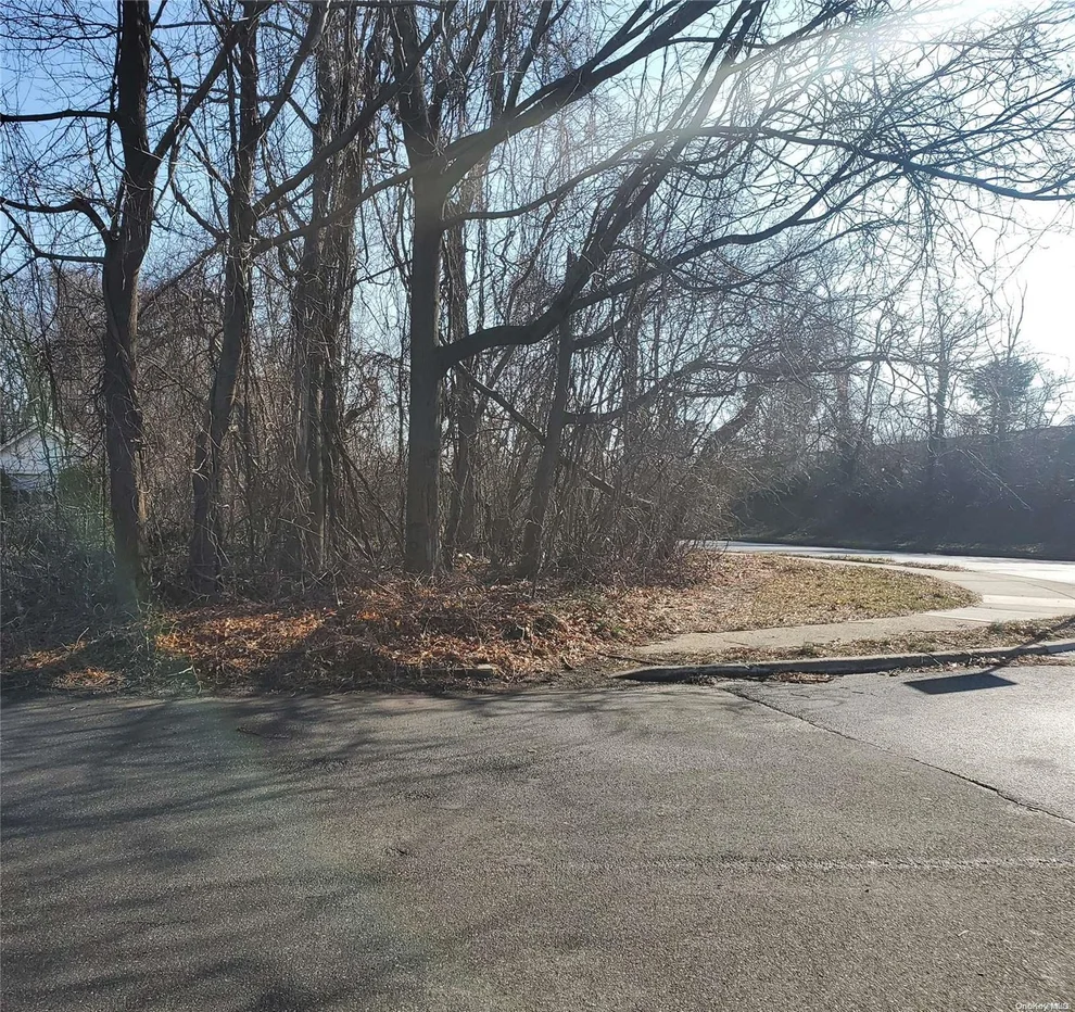 Unit for sale at 0 Sunrise Highway, Islip, NY 11751