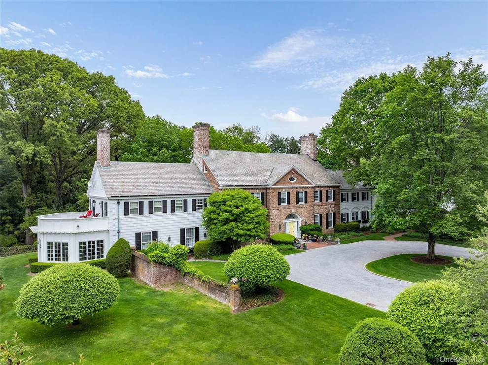 Unit for sale at 52 Piping Rock Road, Oyster Bay, NY 11560