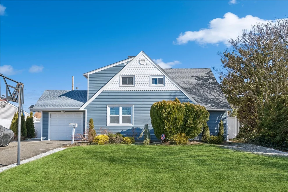 Unit for sale at 77 Abbey Lane, Hempstead, NY 11756