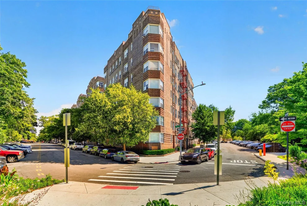 Unit for sale at 601 Pelham Parkway N, New York, NY 10467