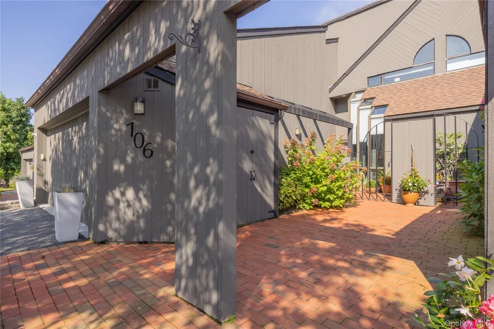 Unit for sale at 106 Stone Oaks Drive, Greenburgh, NY 10530