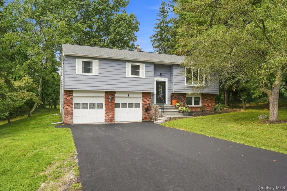 Unit for sale at 16 Cromwell Drive, LaGrange, NY 12603