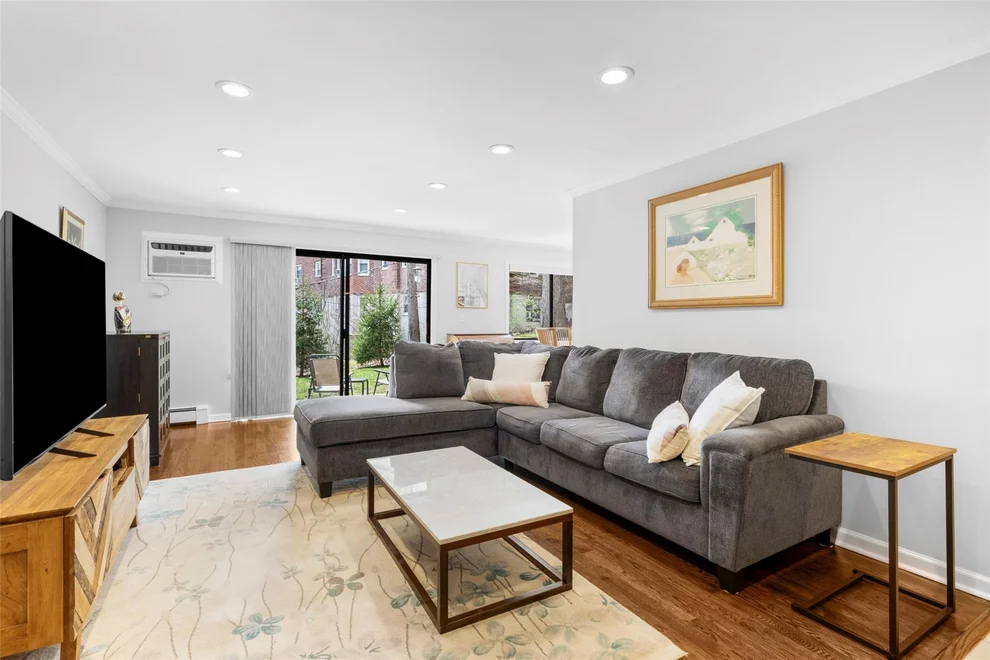 Unit for sale at 555 Central Park Avenue, Greenburgh, NY 10583