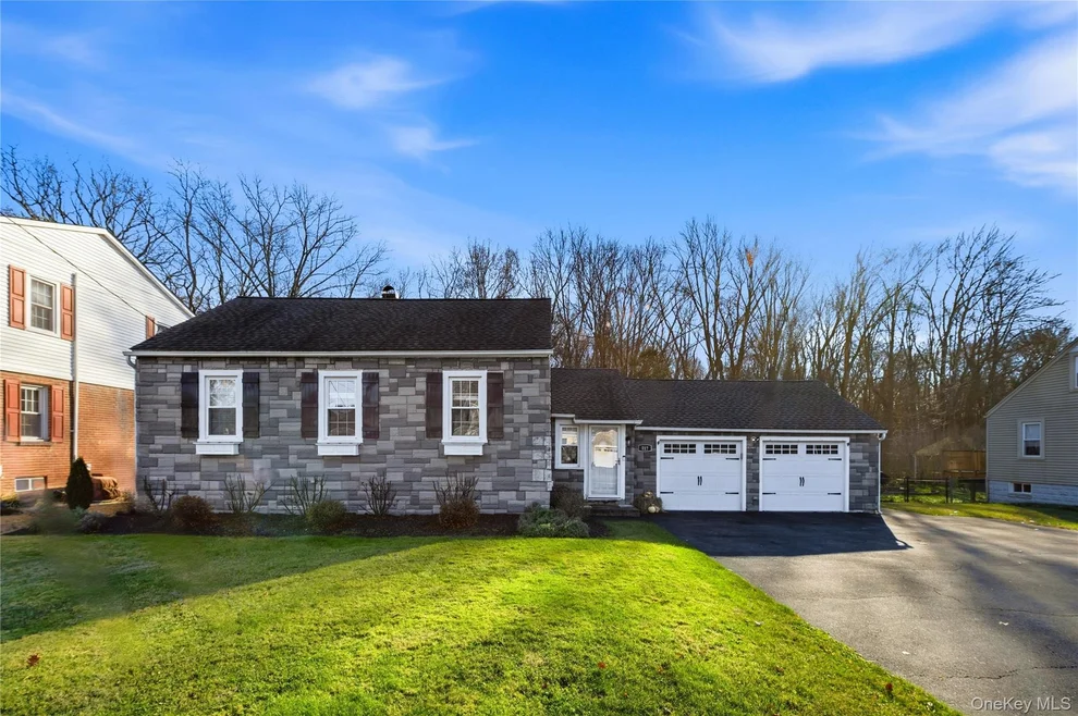 Unit for sale at 117 Cedar Avenue, New Windsor, NY 12553