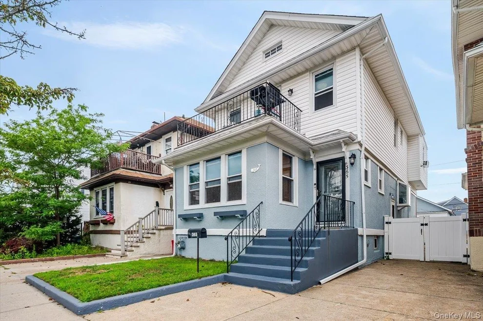 Unit for sale at 365 W Hudson Street, Long Beach, NY 11561