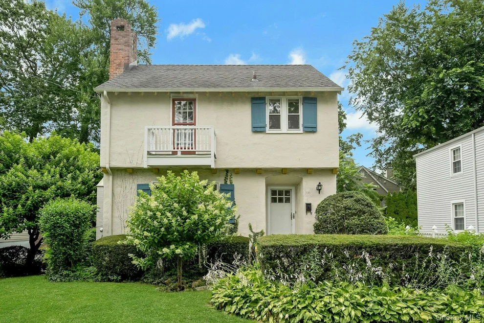 Unit for sale at 151 Clarence Road, Scarsdale, NY 10583