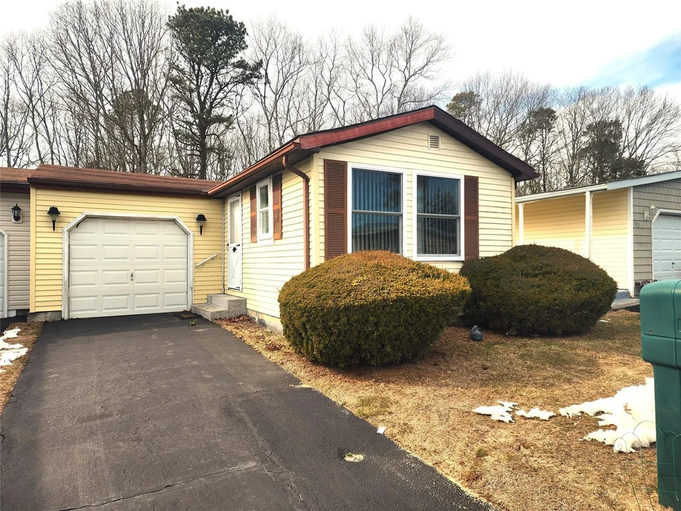 Unit for sale at 145 Village Circle W, Brookhaven, NY 11949