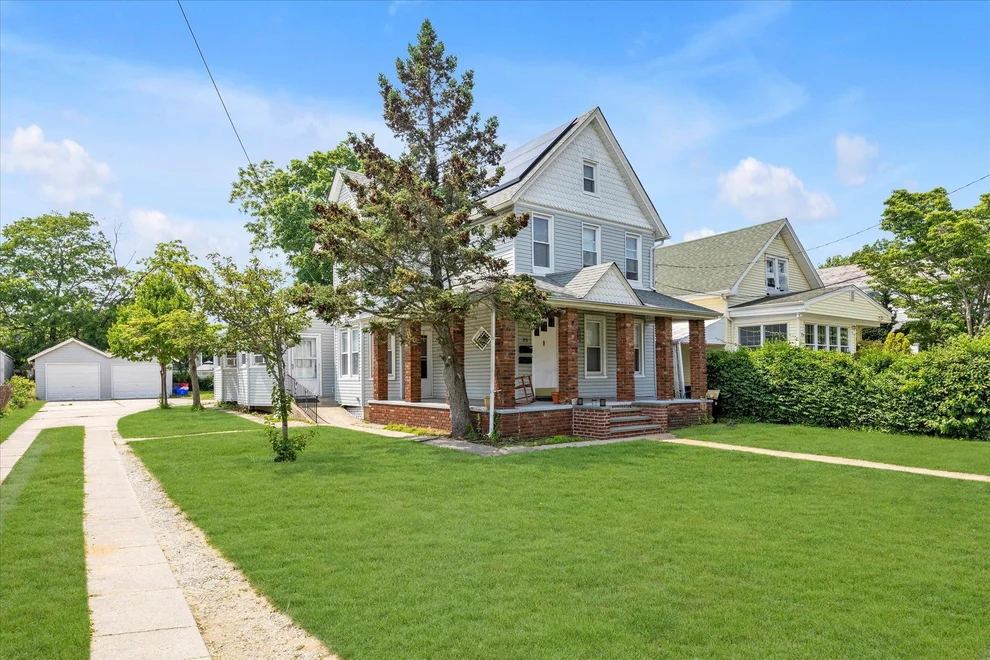 Unit for sale at 35 Ryder Avenue, Hempstead, NY 11518