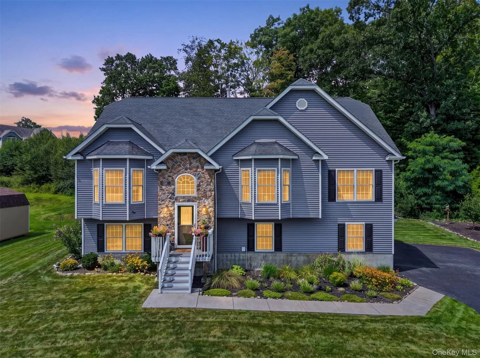 Unit for sale at 22 Ashley Court, New Windsor, NY 12577