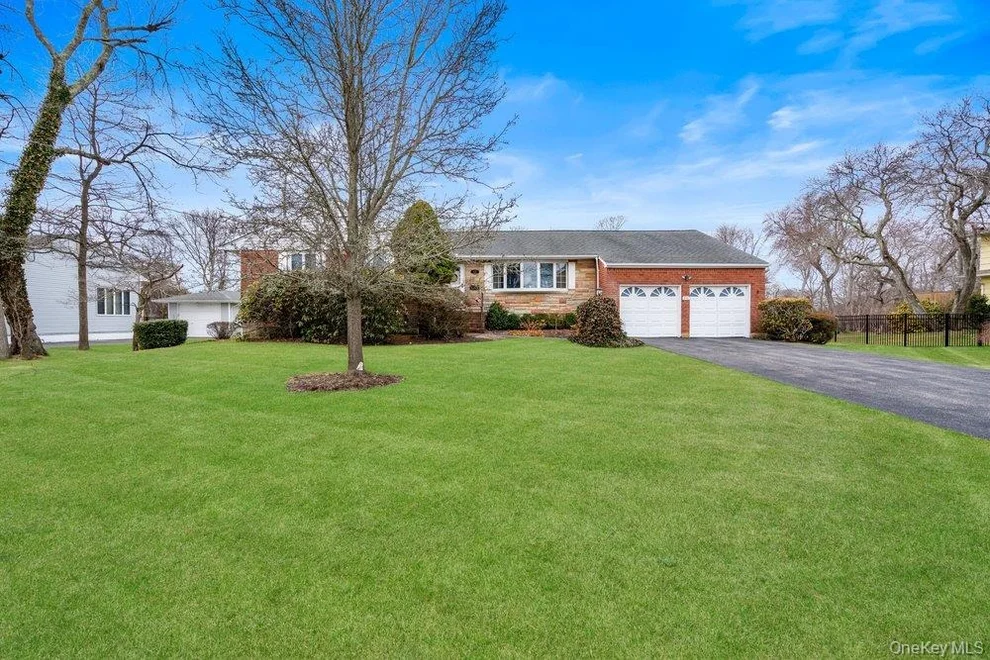 Unit for sale at 848 Hampshire Road, Islip, NY 11706