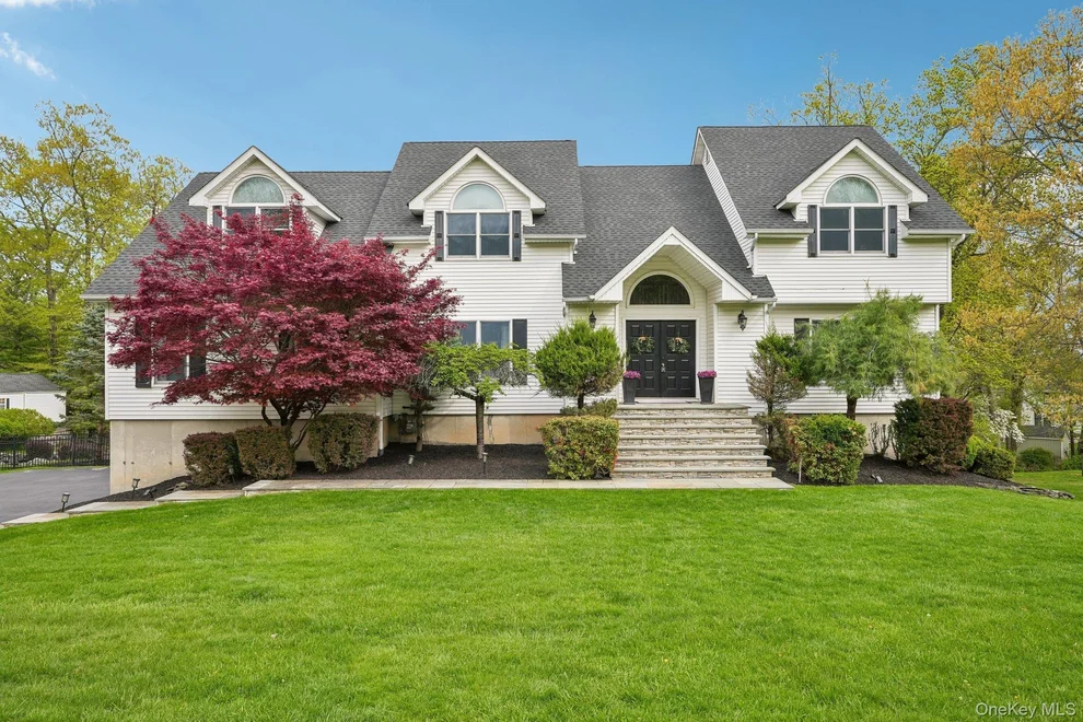 Unit for sale at 6 Dunderberg Road, Stony Point, NY 10986