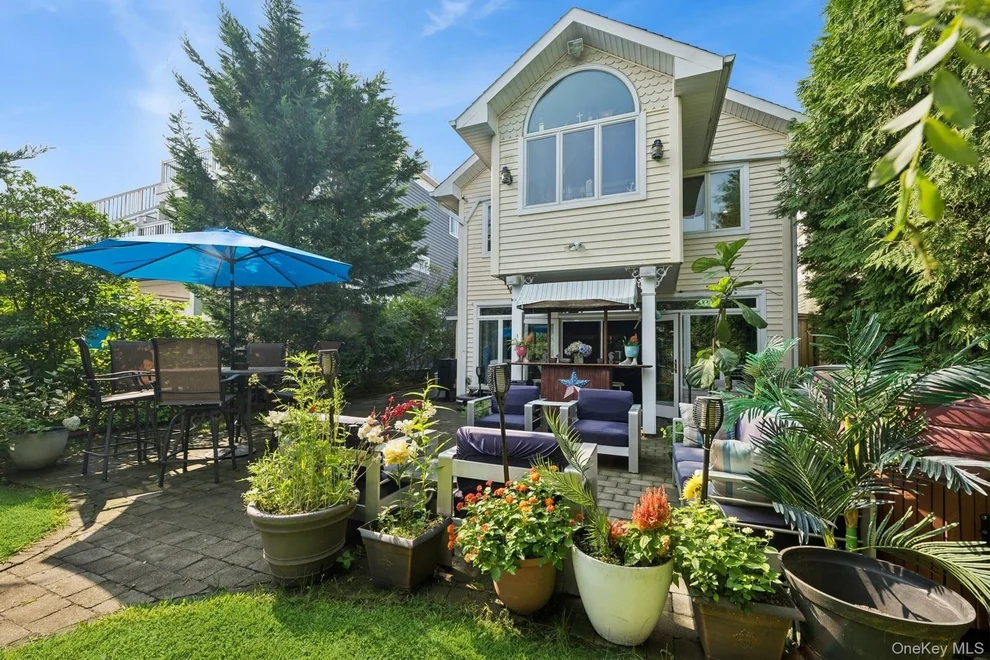 Unit for sale at 101 Bay Street, Hempstead, NY 11561