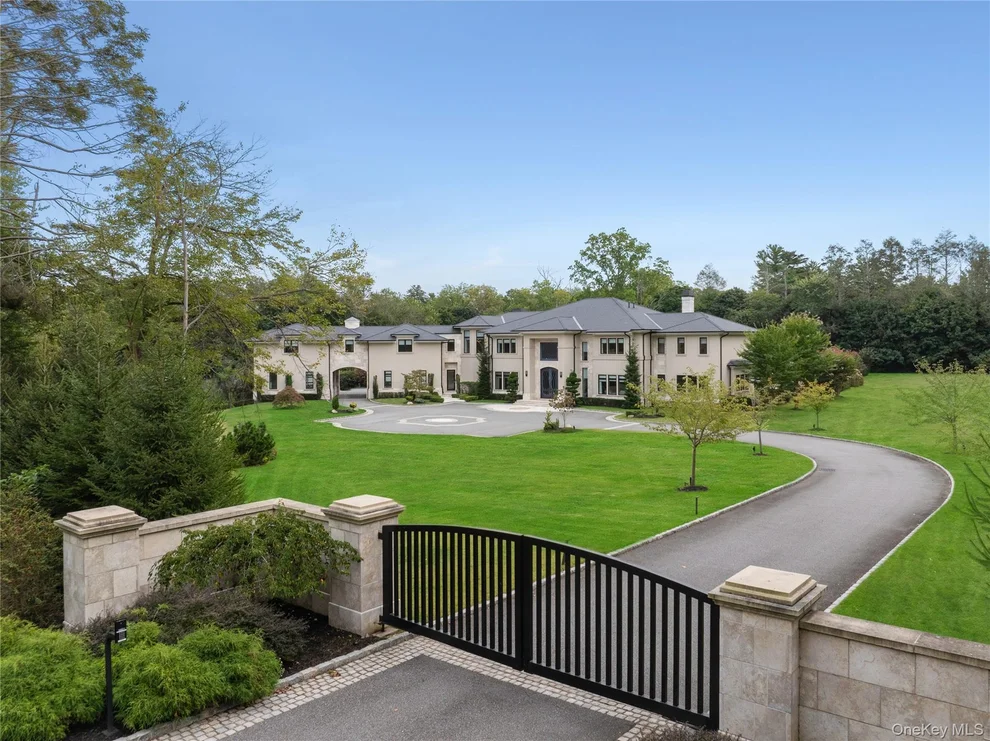 Unit for sale at 53 Simonson Road, Oyster Bay, NY 11545