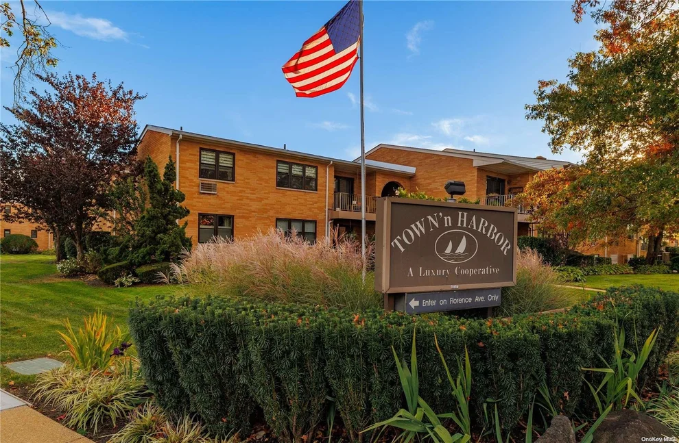 Unit for sale at 218 Westend Avenue, Hempstead, NY 11520