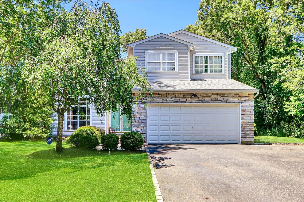 Unit for sale at 59 Arbor Field Way, Brookhaven, NY 11755
