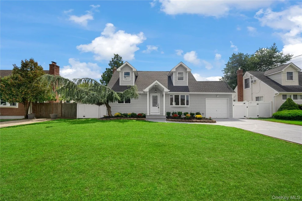 Unit for sale at 126 Lambert Avenue, Oyster Bay, NY 11735