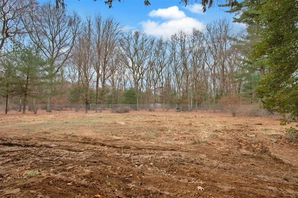 Unit for sale at 31 Carman Road, Huntington, NY 11746