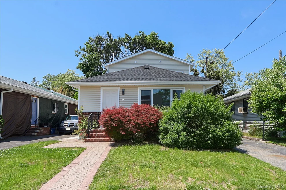 Unit for sale at 37 Lancaster Place, Hempstead, NY 11550