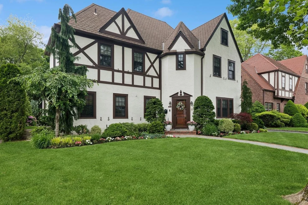 Unit for sale at 110 Lee Road, Hempstead, NY 11530