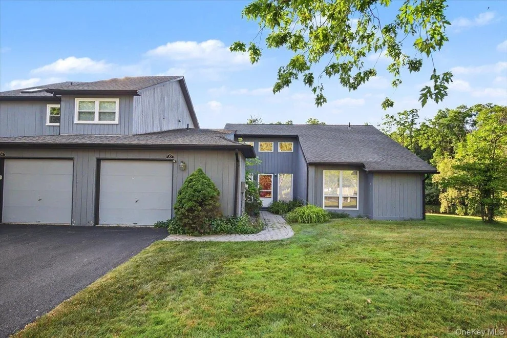 Unit for sale at 35 North Loop, Rhinebeck, NY 12572